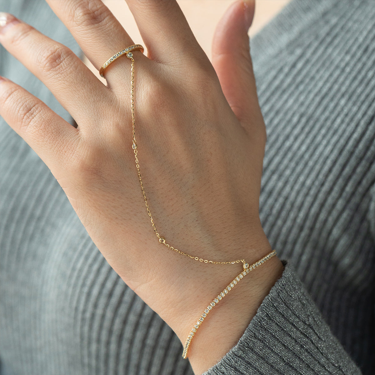 Glamorous Bracelet Chain Ring