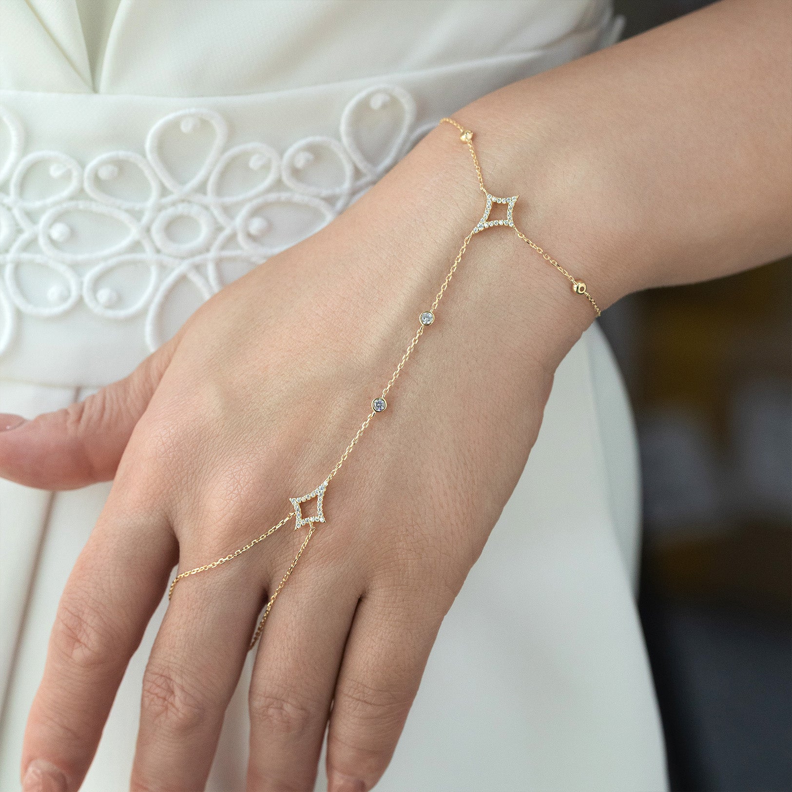 Sparkle Luxe Bracelet Chain Ring