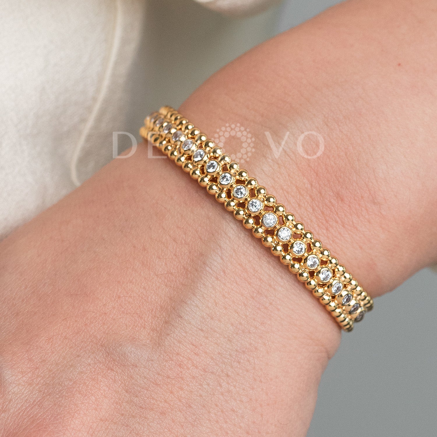 Qubba Elegant Bangle