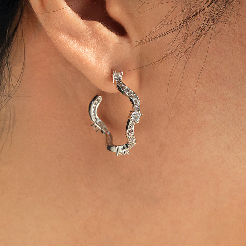 Curvy Snoon Earrings