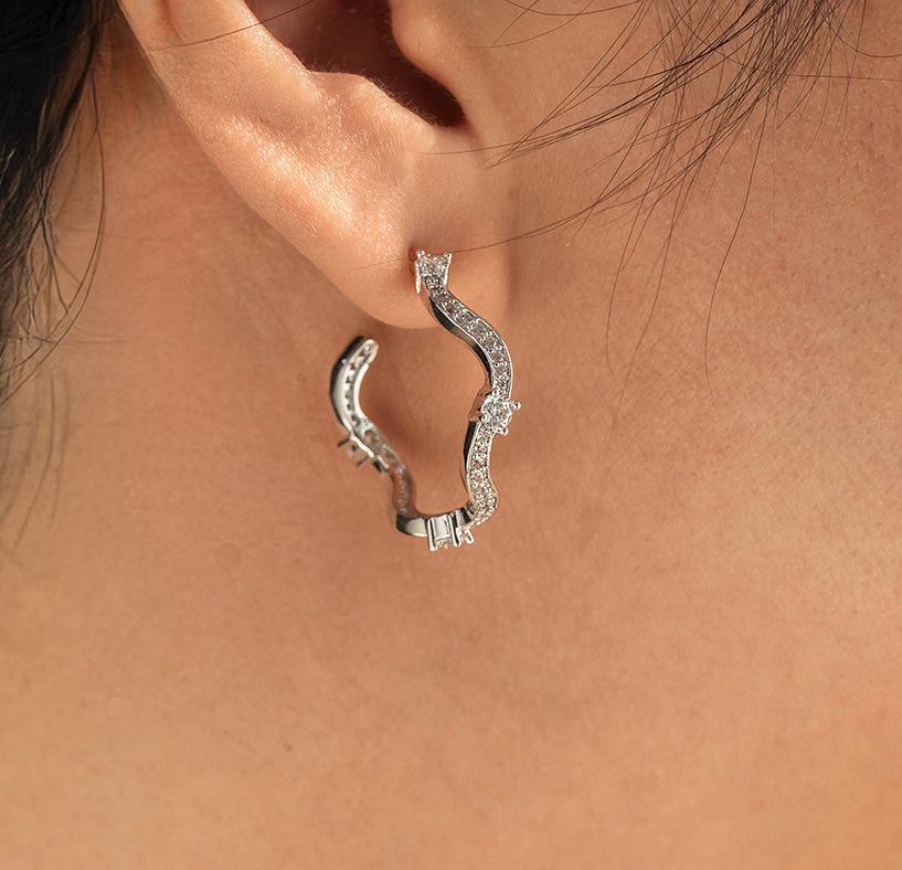 Curvy Snoon Earrings
