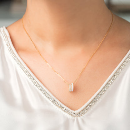 Shell Orbit Necklace