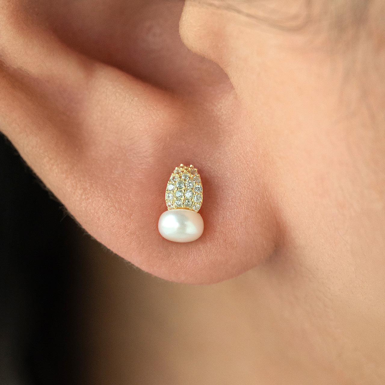 Leafy Pearl Earring