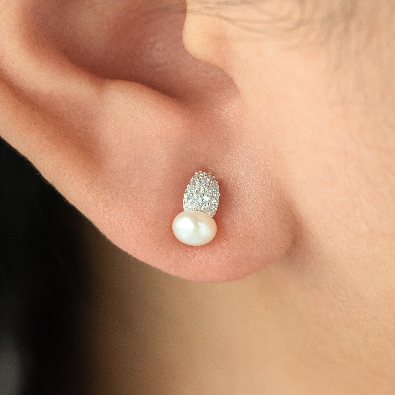 Leafy Pearl Earring