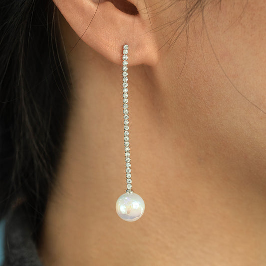 Lining Pearl Earrings