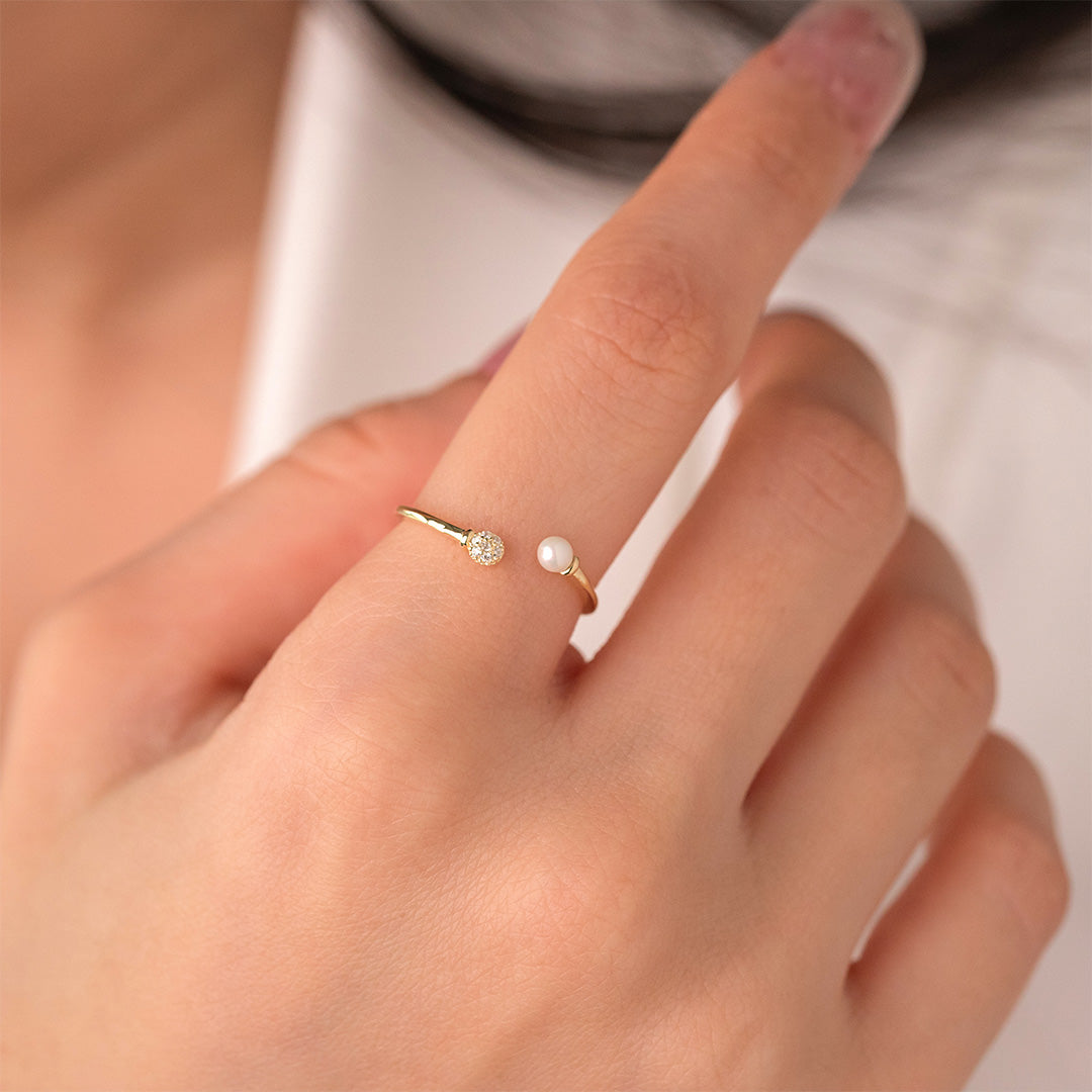 Dainty Sparkle Ring