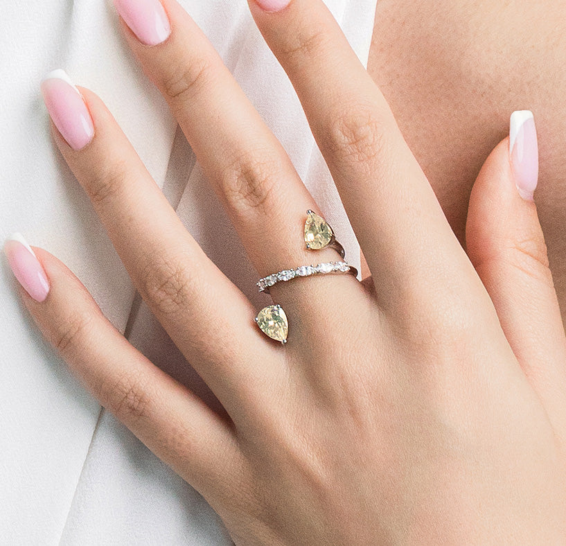 Brilliant Snoon Ring