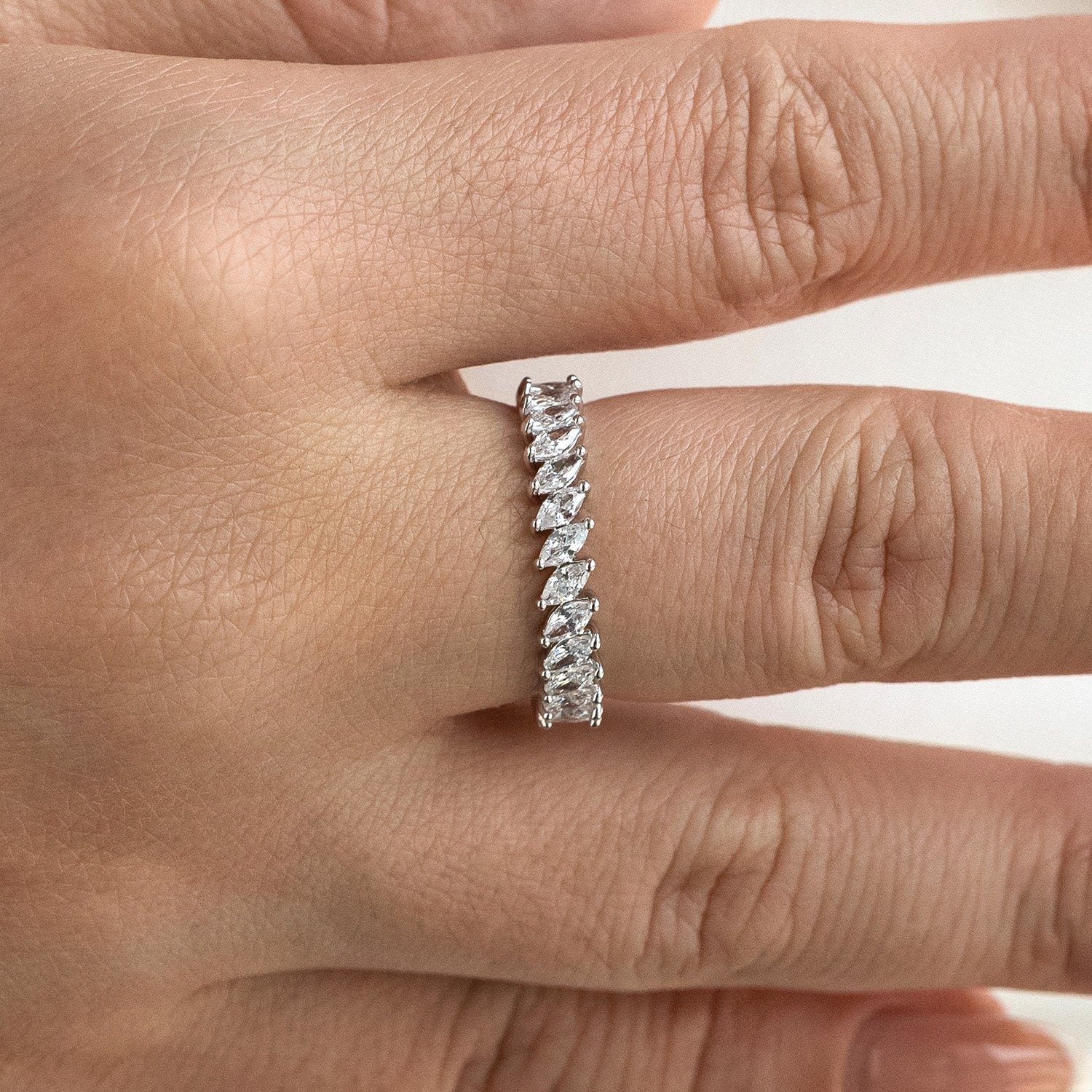 Angular Snoon Ring