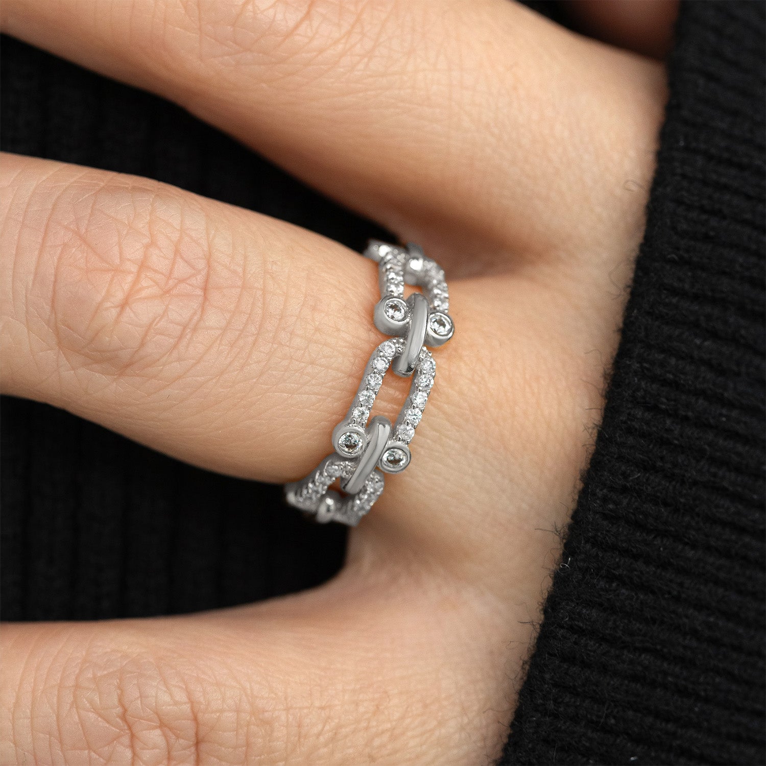 Elara Catena Ring