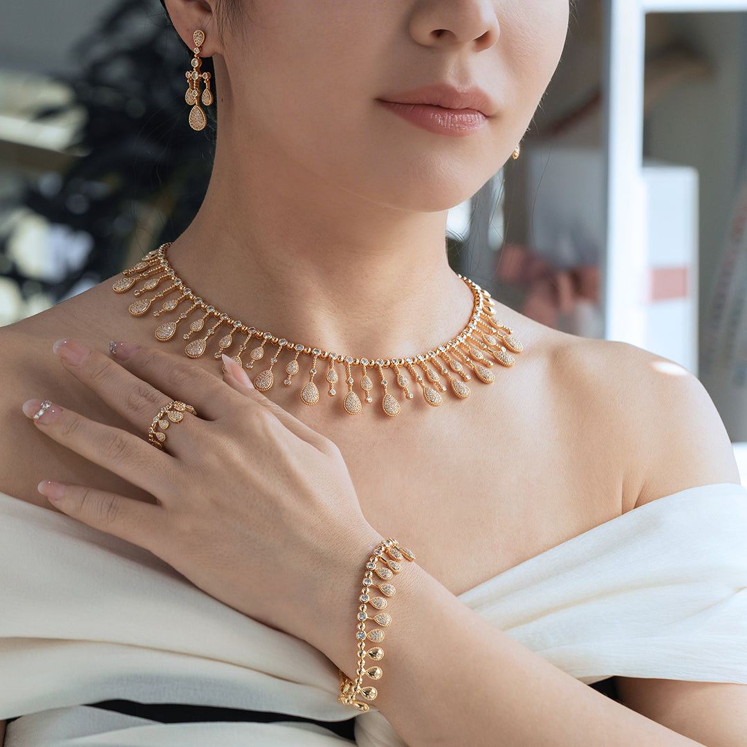 Golden Fringe Necklace Set