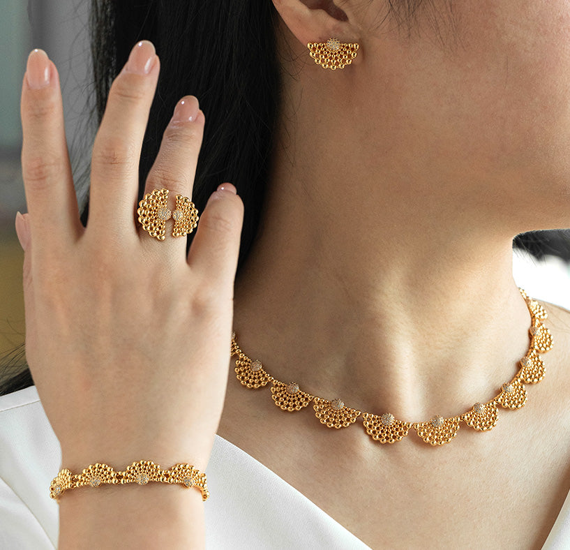 Qubba Elegant Necklace Set