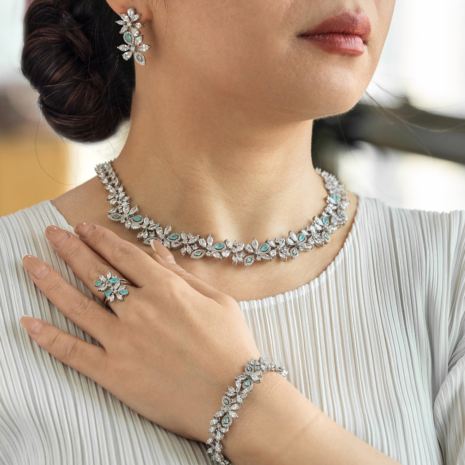 Rose Bloom Necklace Set