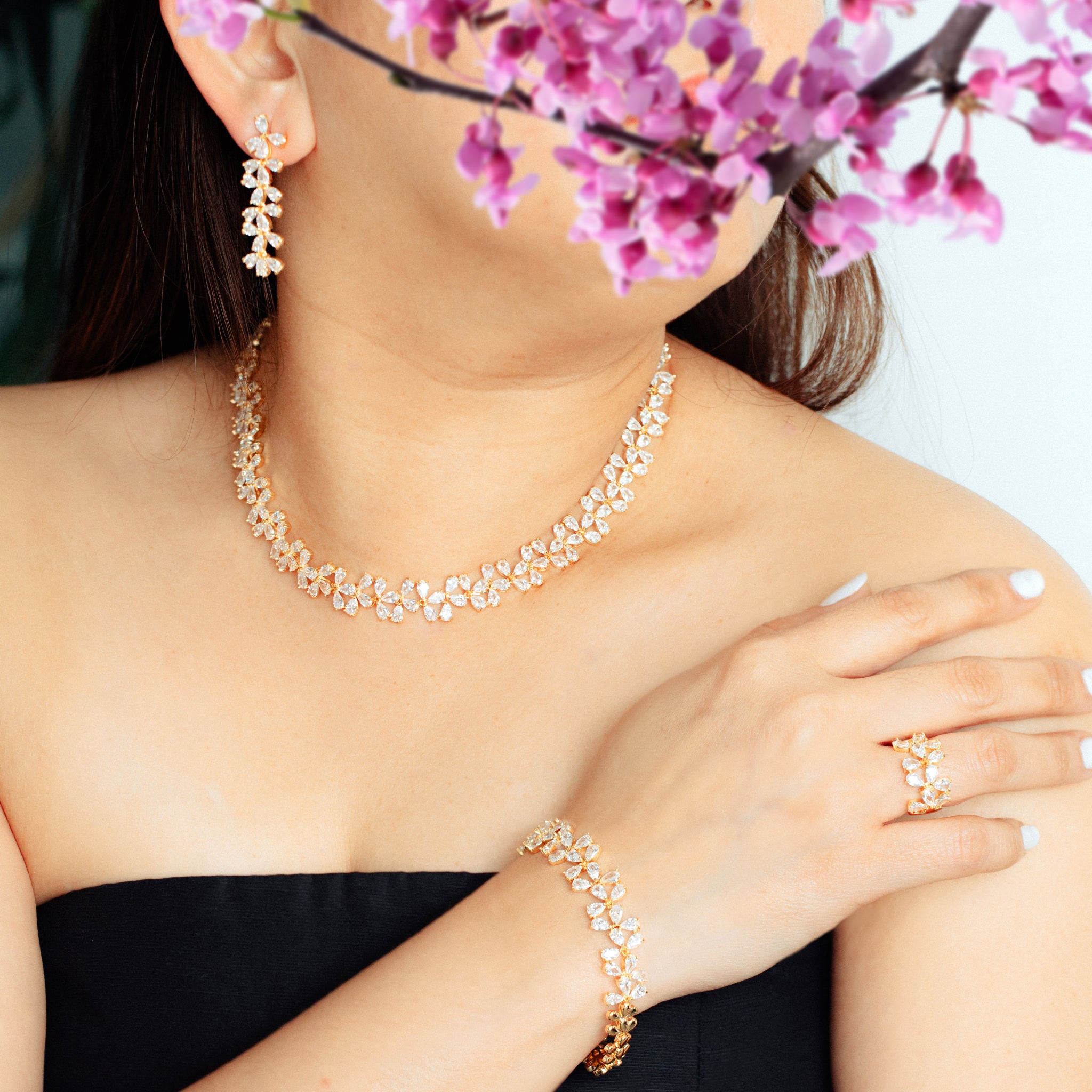 Leafy Splendor Necklace Set